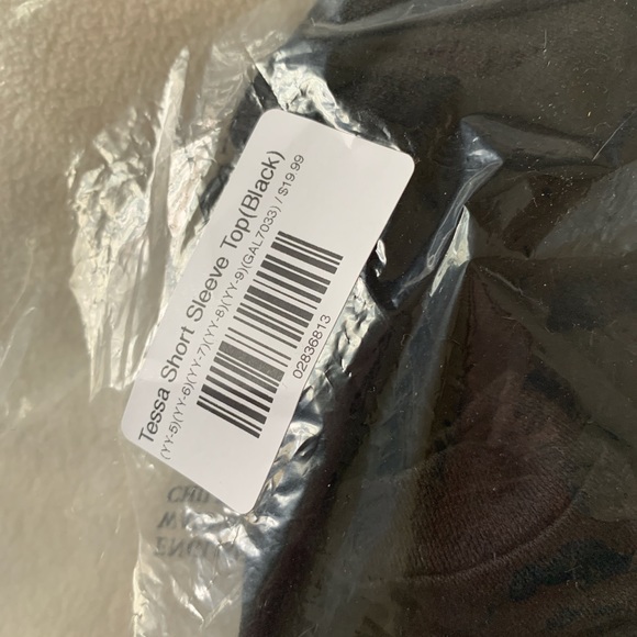 OOTDFASH Tessa crop top - Picture 4 of 4